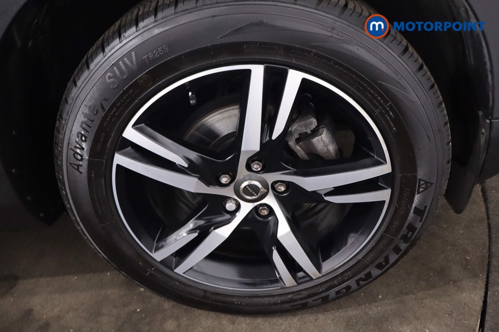 Volvo Xc40 R Design Manual Petrol SUV - Stock Number (1631130) - 9th supplementary image