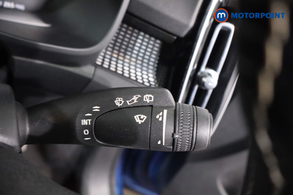 Volvo Xc40 R Design Manual Petrol SUV - Stock Number (1631130) - 15th supplementary image