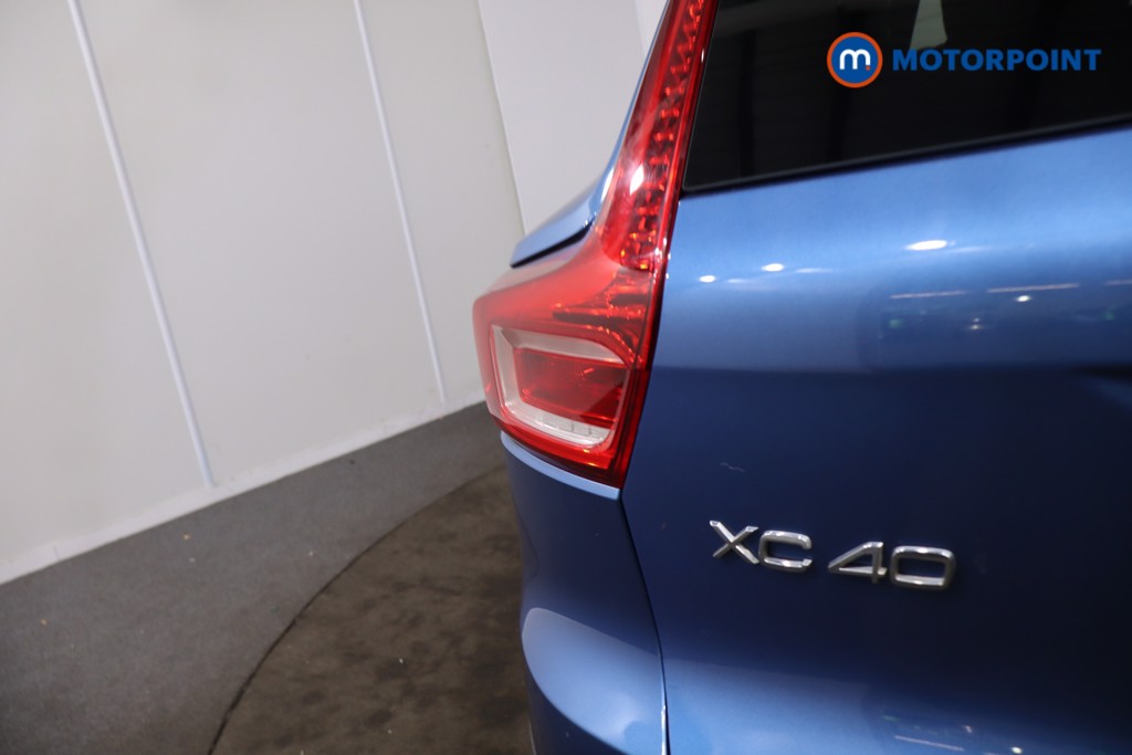Volvo Xc40 R Design Manual Petrol SUV - Stock Number (1631130) - 35th supplementary image