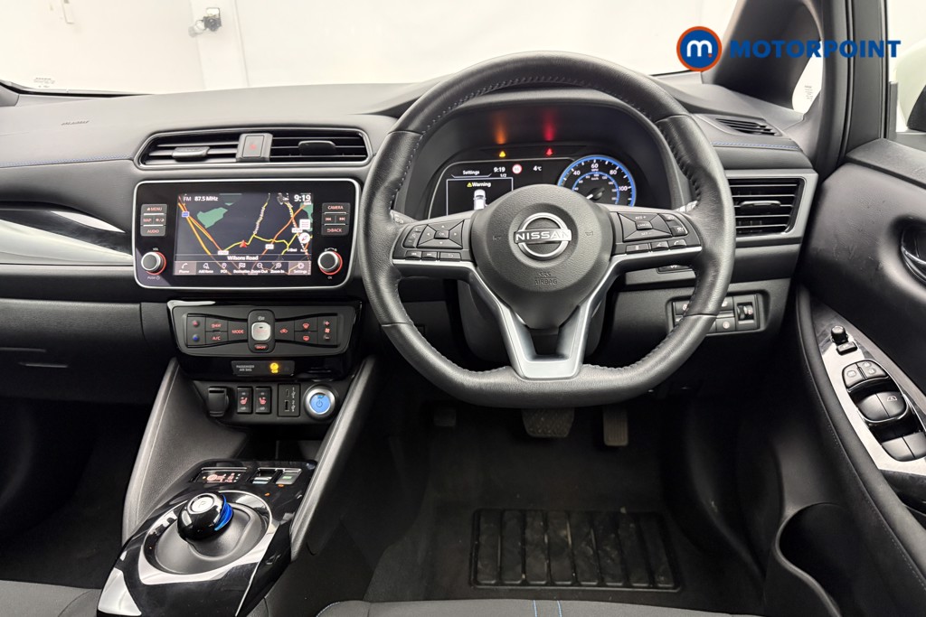 Nissan Leaf N-Connecta Automatic Electric Hatchback - Stock Number (1631306) - 2nd supplementary image