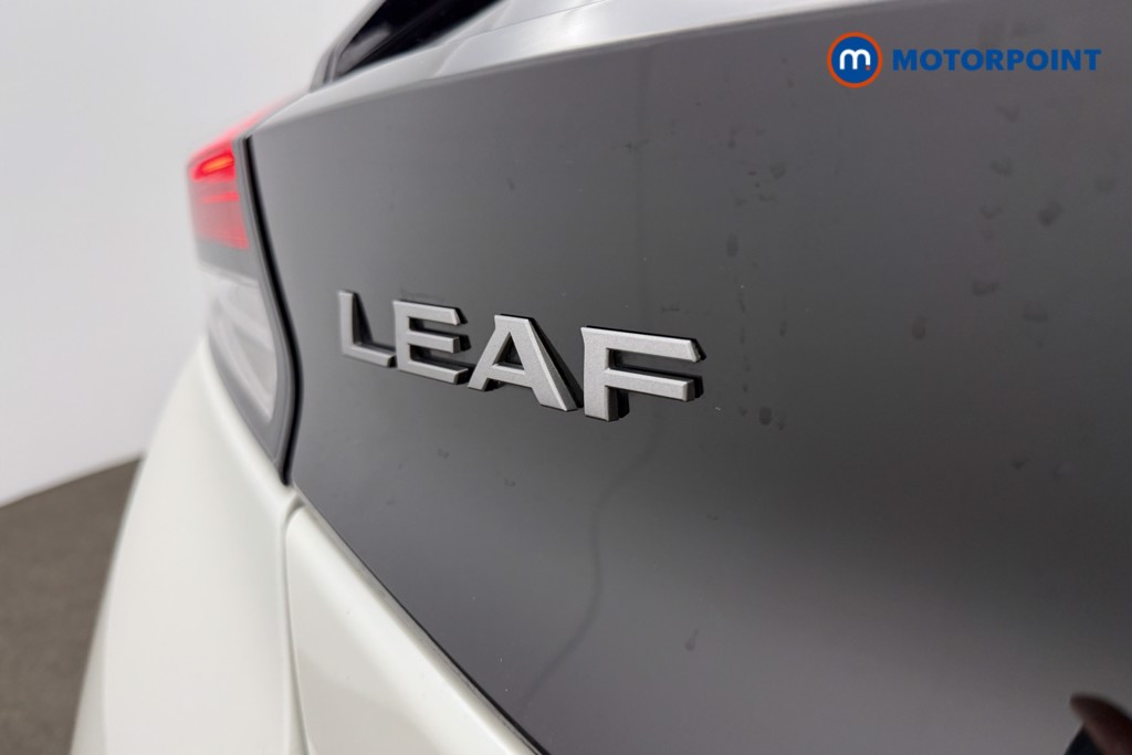 Nissan Leaf N-Connecta Automatic Electric Hatchback - Stock Number (1631306) - 19th supplementary image