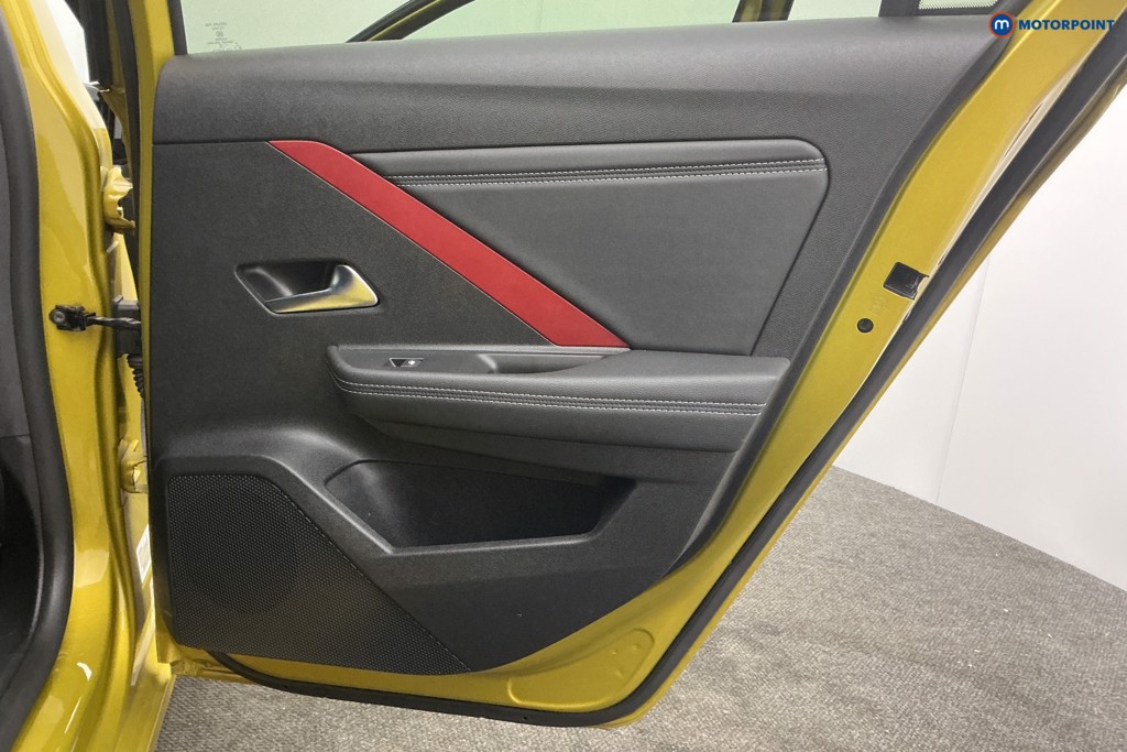 Vauxhall Astra Gs Line Manual Petrol Hatchback - Stock Number (1631321) - 26th supplementary image