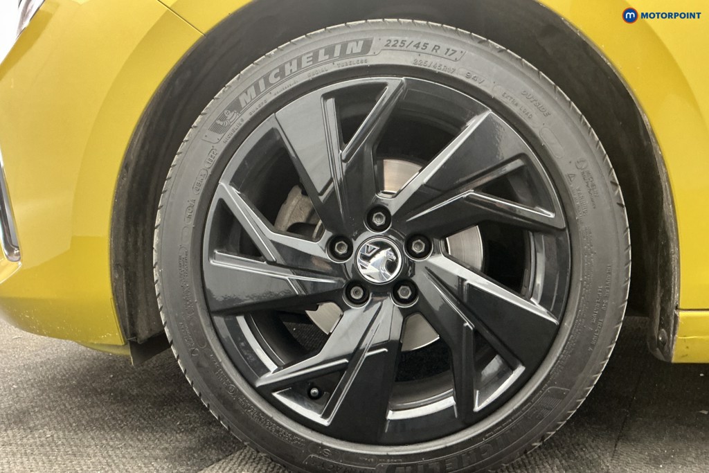 Vauxhall Astra Gs Line Manual Petrol Hatchback - Stock Number (1631321) - 32nd supplementary image