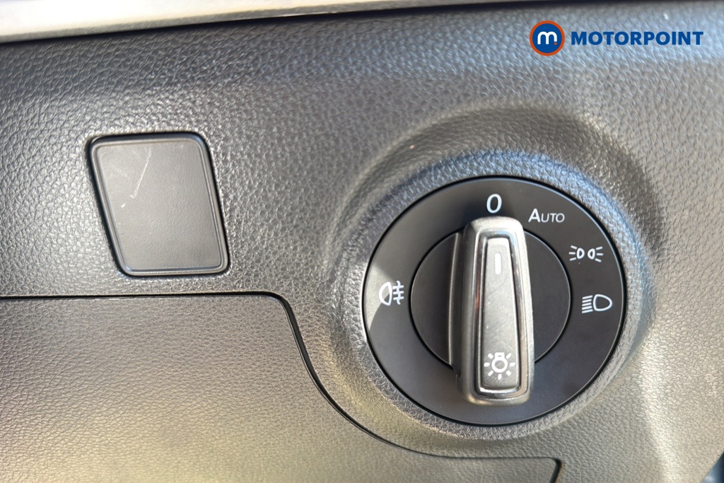 Seat Arona Fr Sport Manual Petrol SUV - Stock Number (1631380) - 11th supplementary image