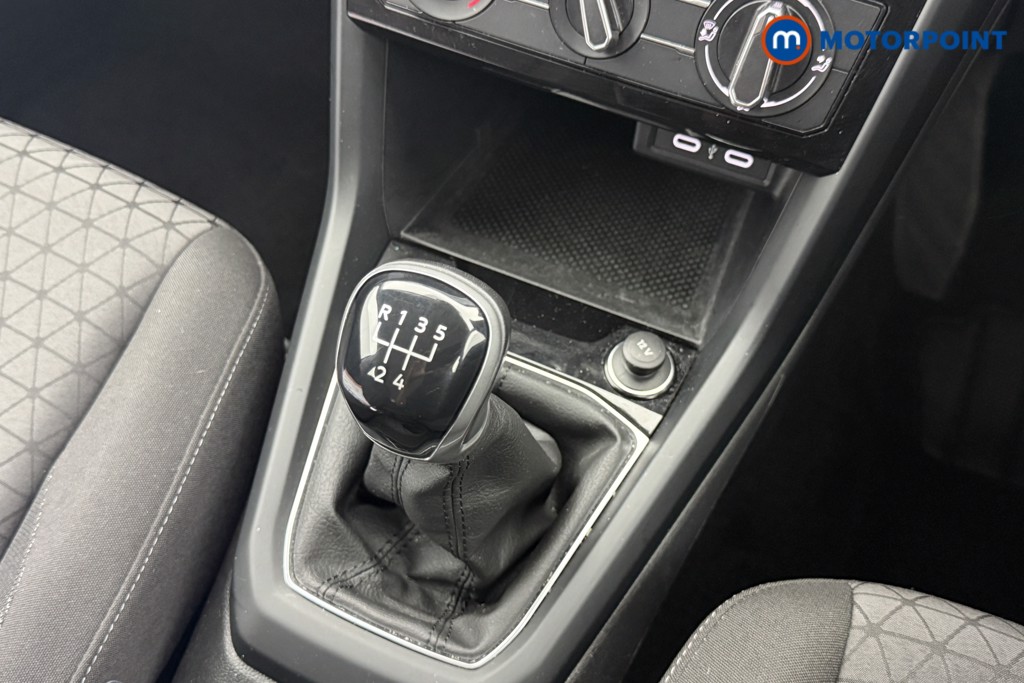 Volkswagen T-Cross SE Manual Petrol SUV - Stock Number (1631752) - 6th supplementary image