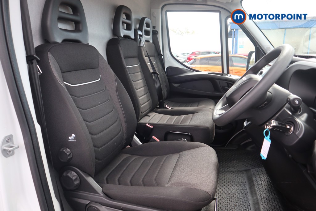 Iveco Daily Business Automatic Diesel High Volume-High Roof Van - Stock Number (1631866) - 11th supplementary image