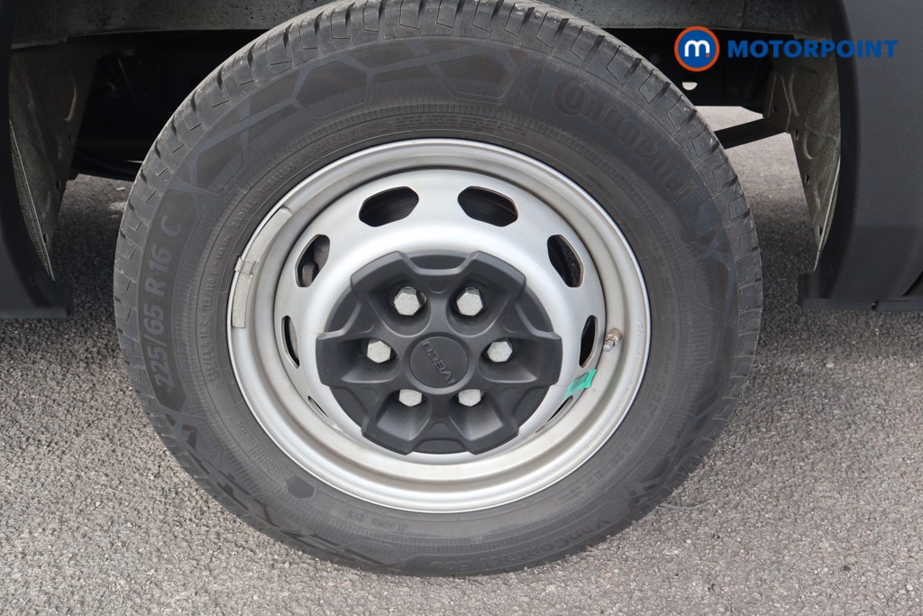 Iveco Daily Business Automatic Diesel High Volume-High Roof Van - Stock Number (1631866) - 17th supplementary image