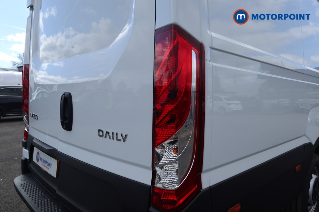 Iveco Daily Business Automatic Diesel High Volume-High Roof Van - Stock Number (1631866) - 20th supplementary image