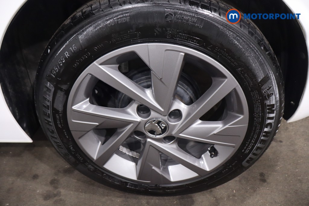 Vauxhall Corsa Design Manual Petrol Hatchback - Stock Number (1631934) - 12th supplementary image