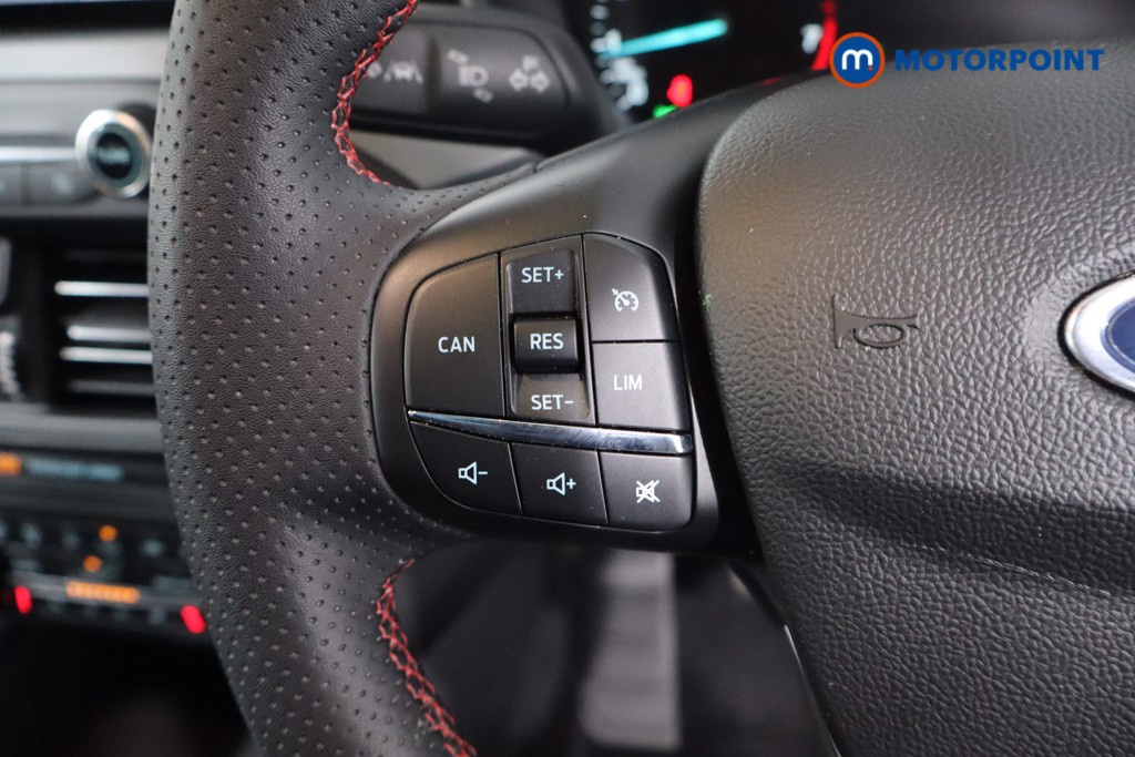 Ford Focus St-Line Style Manual Petrol Hatchback - Stock Number (1632279) - 7th supplementary image