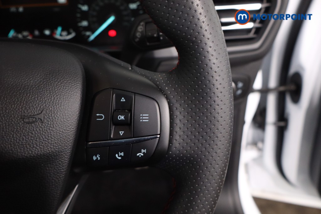 Ford Focus St-Line Style Manual Petrol Hatchback - Stock Number (1632279) - 8th supplementary image