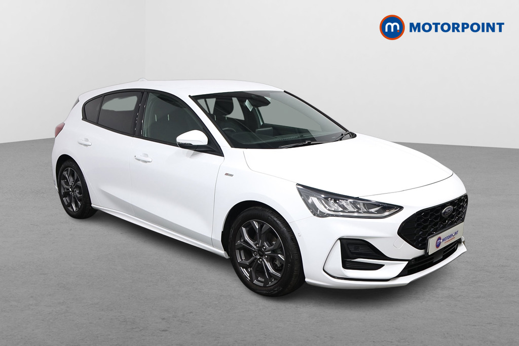 Ford Focus St-Line Style Manual Petrol Hatchback - Stock Number (1632279) - Drivers side front corner