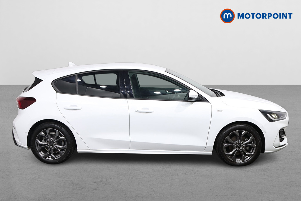 Ford Focus St-Line Style Manual Petrol Hatchback - Stock Number (1632279) - Drivers side