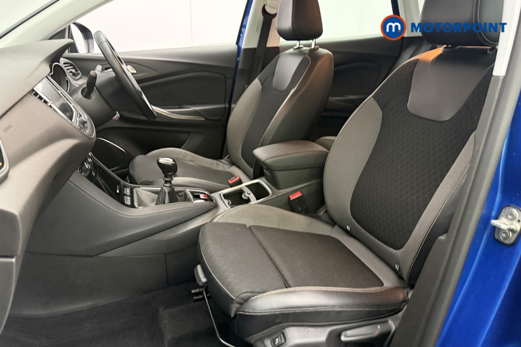 Vauxhall Grandland X Tech Line Nav Manual Diesel SUV - Stock Number (1601786) - 5th supplementary image