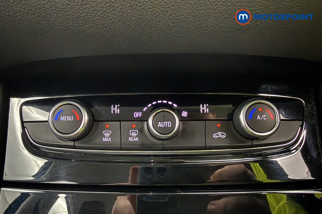 Vauxhall Grandland X Tech Line Nav Manual Diesel SUV - Stock Number (1601786) - 17th supplementary image