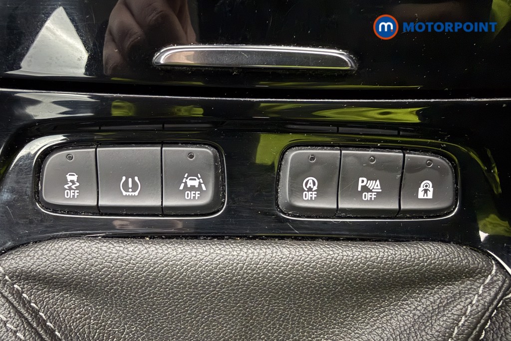 Vauxhall Grandland X Tech Line Nav Manual Diesel SUV - Stock Number (1601786) - 18th supplementary image