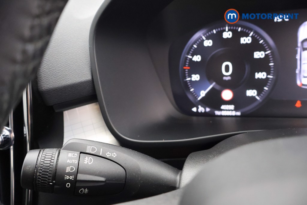 Volvo Xc40 Plus Automatic Petrol Plug-In Hybrid SUV - Stock Number (1609556) - 5th supplementary image