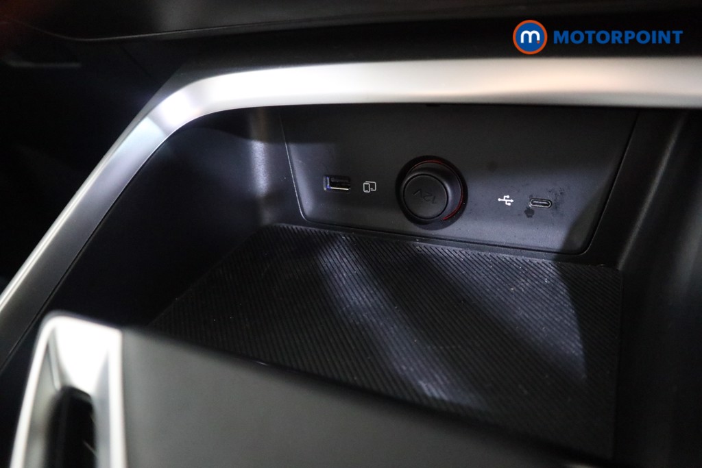 Mg Motor Uk ZS SE Automatic Petrol-Electric Hybrid SUV - Stock Number (1614836) - 7th supplementary image