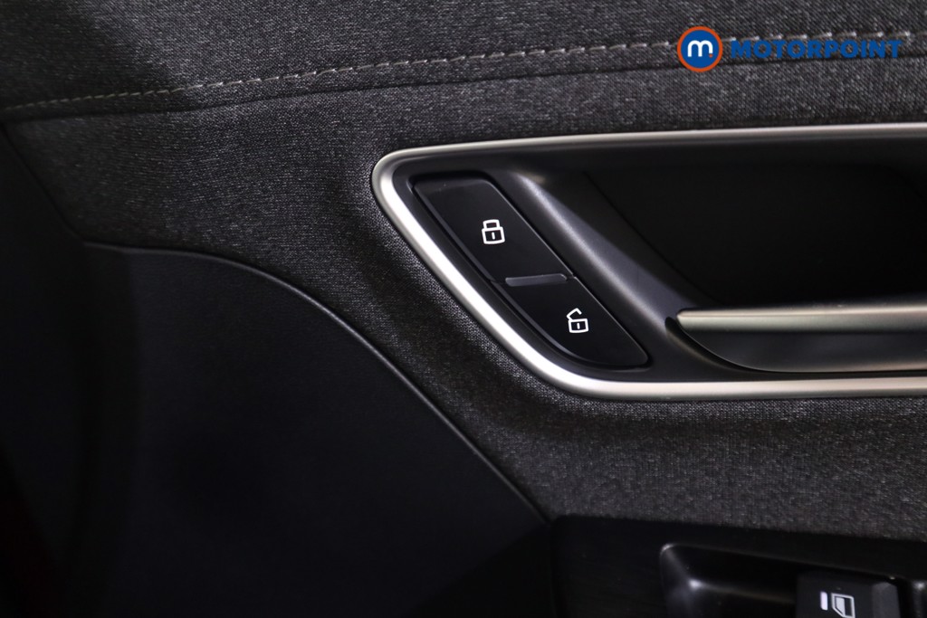 Mg Motor Uk ZS SE Automatic Petrol-Electric Hybrid SUV - Stock Number (1614836) - 13th supplementary image