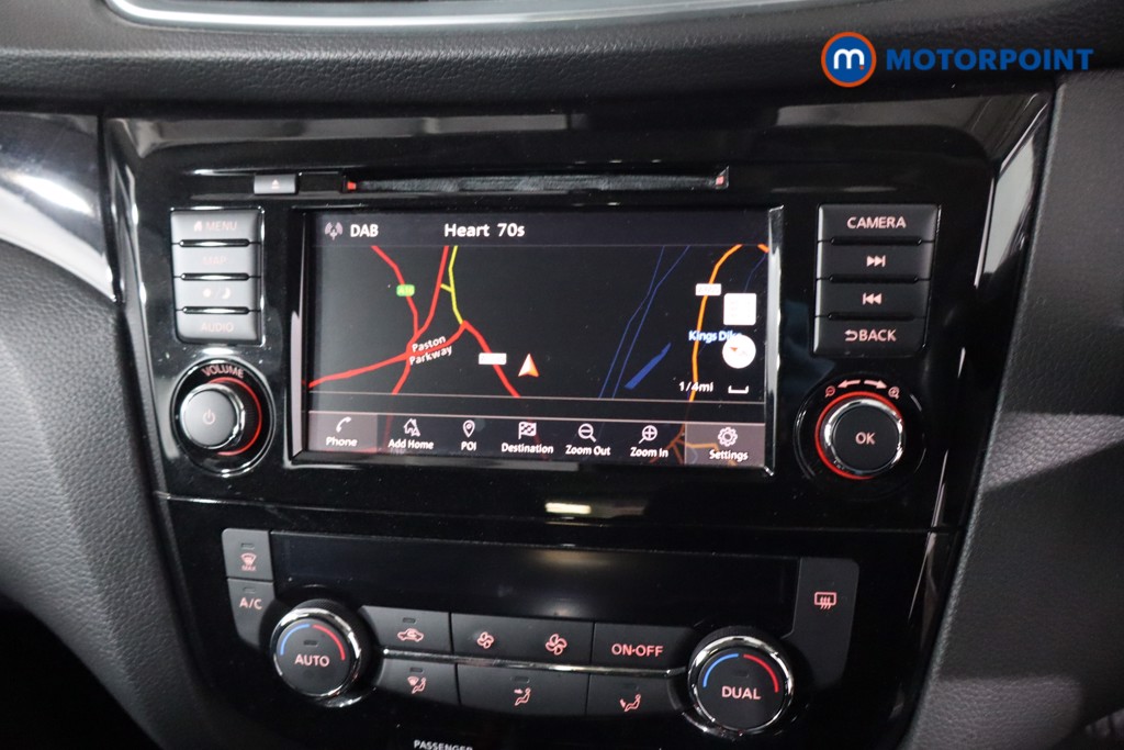 Nissan Qashqai Acenta Premium Automatic Diesel SUV - Stock Number (1621452) - 2nd supplementary image