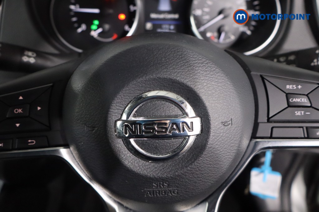 Nissan Qashqai Acenta Premium Automatic Diesel SUV - Stock Number (1621452) - 13th supplementary image