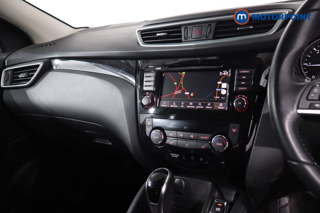 Nissan Qashqai Acenta Premium Automatic Diesel SUV - Stock Number (1621452) - 18th supplementary image