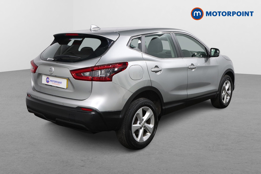 Nissan Qashqai Acenta Premium Automatic Diesel SUV - Stock Number (1621452) - Drivers side rear corner