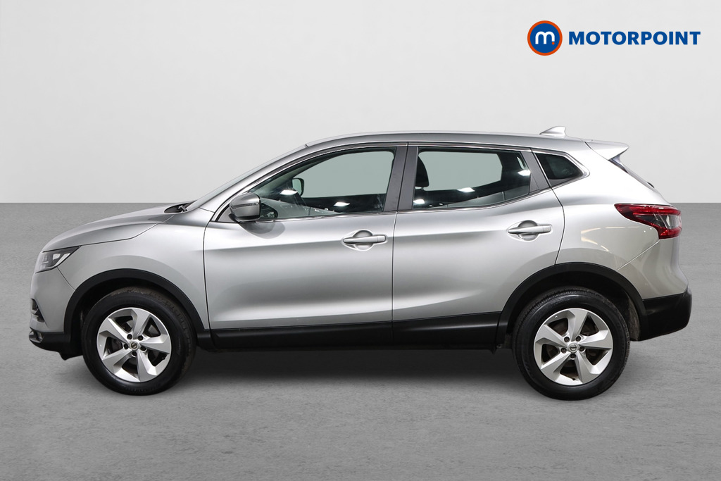 Nissan Qashqai Acenta Premium Automatic Diesel SUV - Stock Number (1621452) - Passenger side