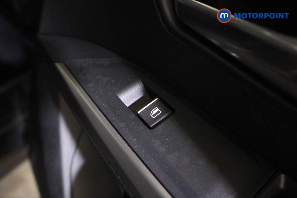 Peugeot 3008 GT Automatic Petrol SUV - Stock Number (1622671) - 23rd supplementary image