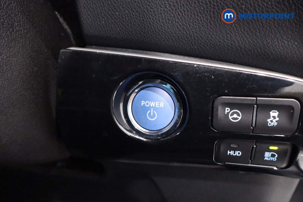Toyota Prius Business Edition Plus Automatic Petrol-Electric Hybrid Hatchback - Stock Number (1622751) - 16th supplementary image