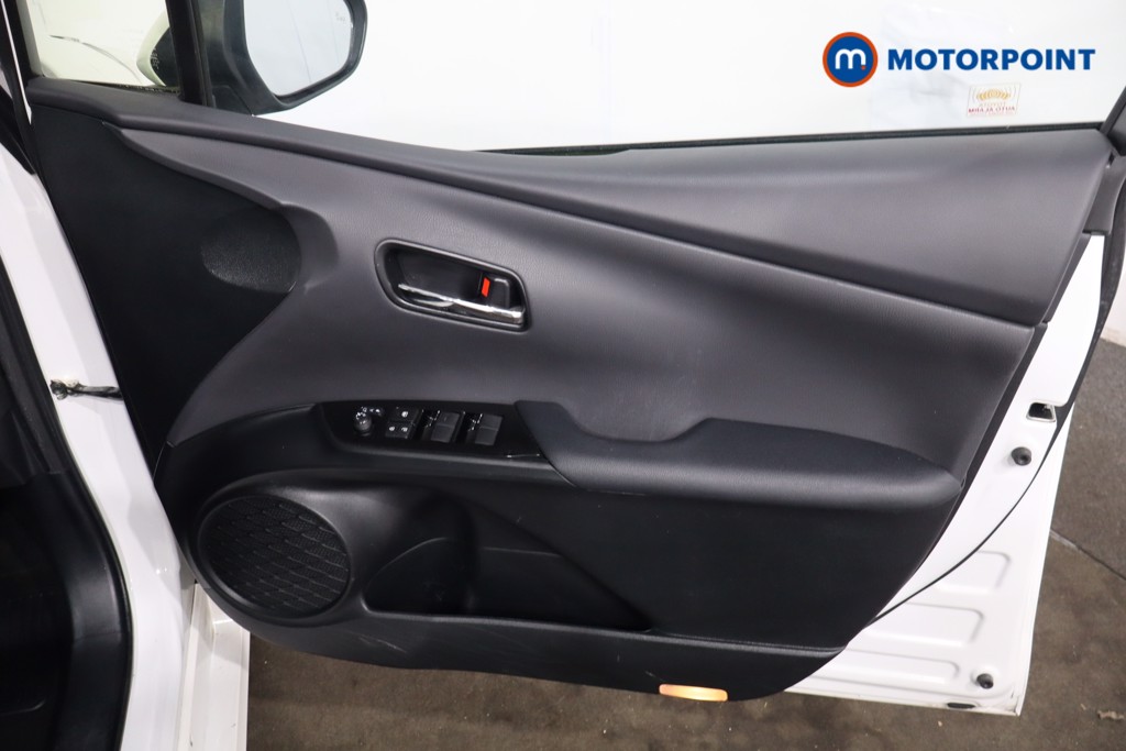 Toyota Prius Business Edition Plus Automatic Petrol-Electric Hybrid Hatchback - Stock Number (1622751) - 22nd supplementary image