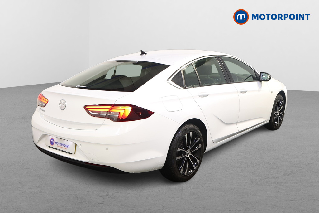 Vauxhall Insignia Design Manual Diesel Hatchback - Stock Number (1622853) - Drivers side rear corner