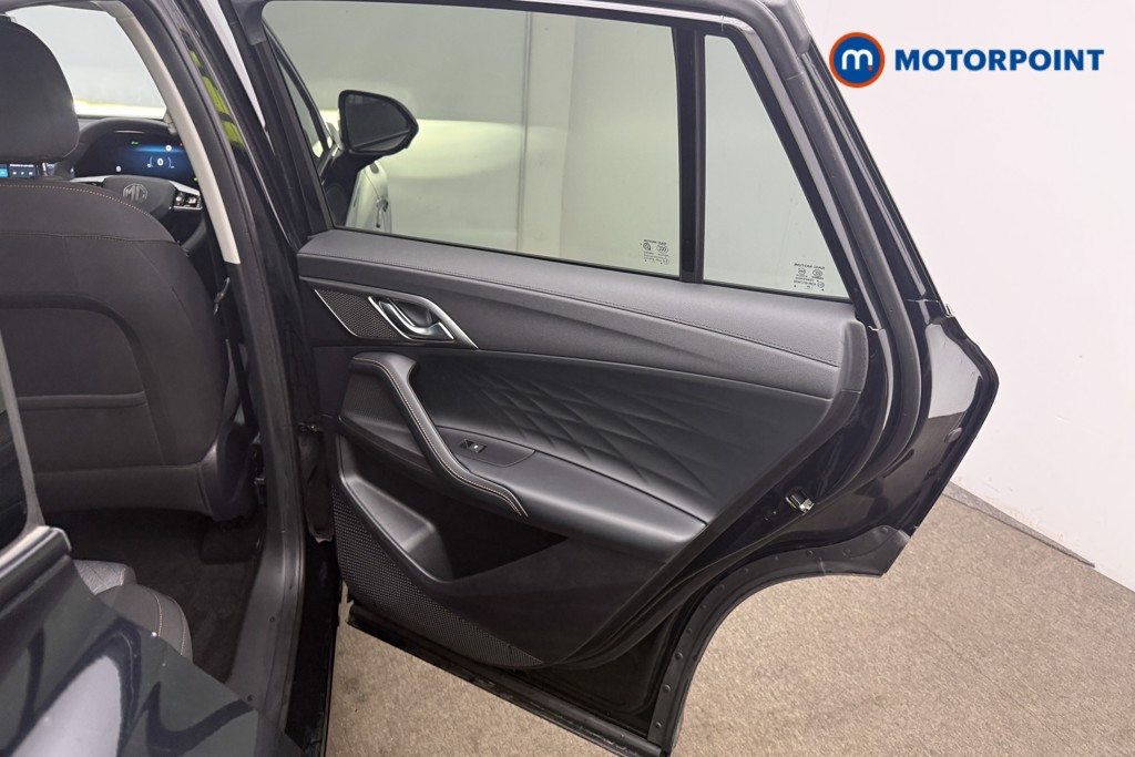 Mg Motor Uk HS SE Automatic Petrol-Electric Hybrid SUV - Stock Number (1622955) - 14th supplementary image