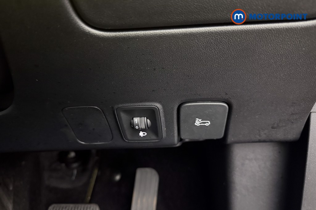 Mg Motor Uk HS SE Automatic Petrol-Electric Hybrid SUV - Stock Number (1622955) - 21st supplementary image
