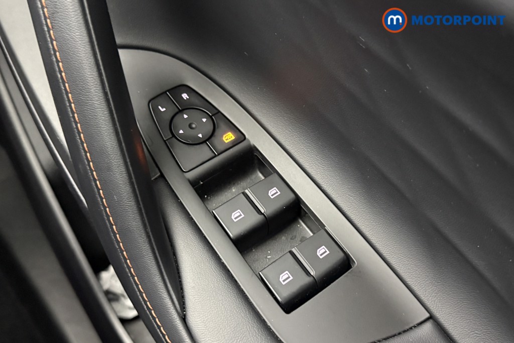 Mg Motor Uk HS SE Automatic Petrol-Electric Hybrid SUV - Stock Number (1622995) - 7th supplementary image