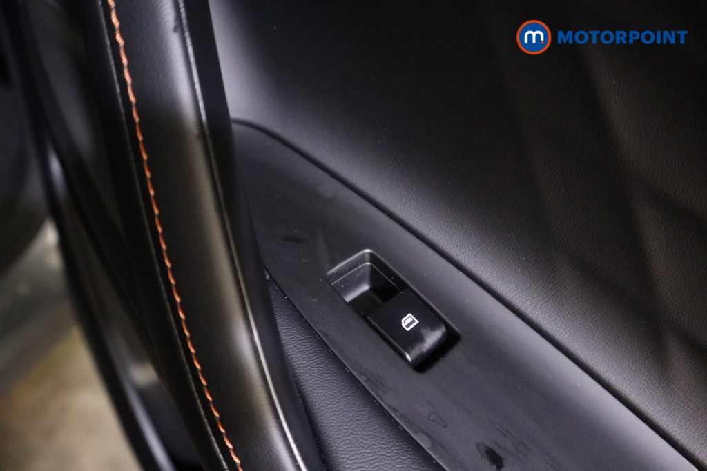 Mg Motor Uk HS SE Automatic Petrol-Electric Hybrid SUV - Stock Number (1623053) - 19th supplementary image