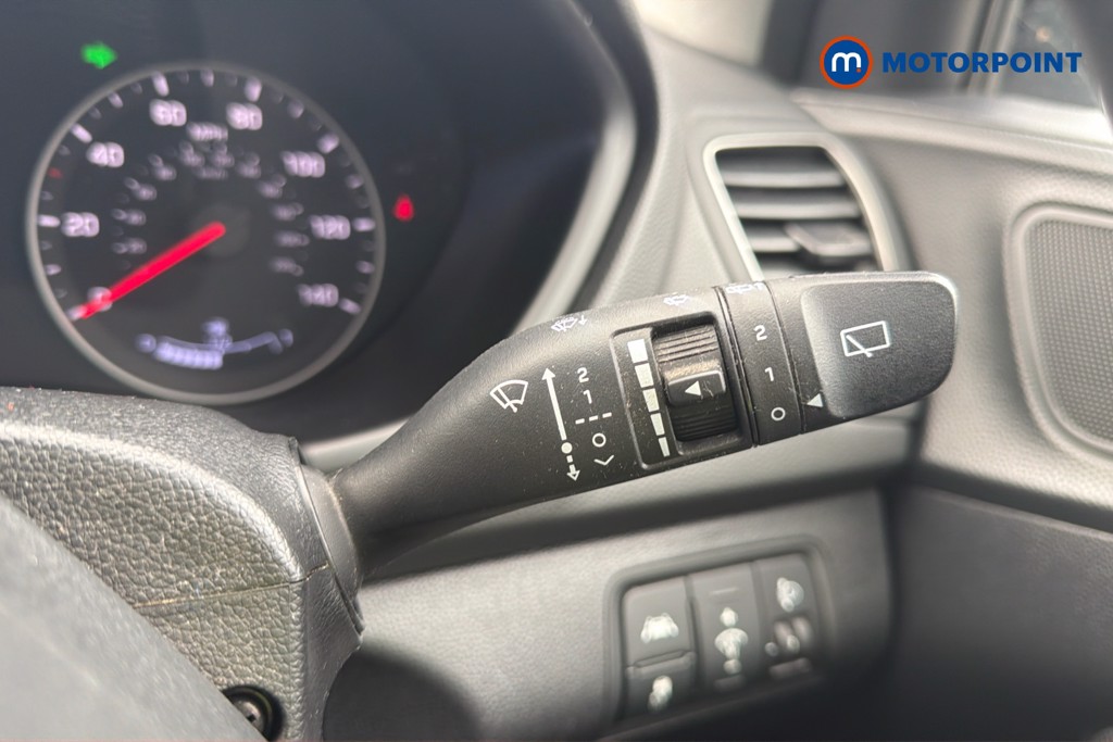 Hyundai I20 Play Manual Petrol Hatchback - Stock Number (1623798) - 7th supplementary image