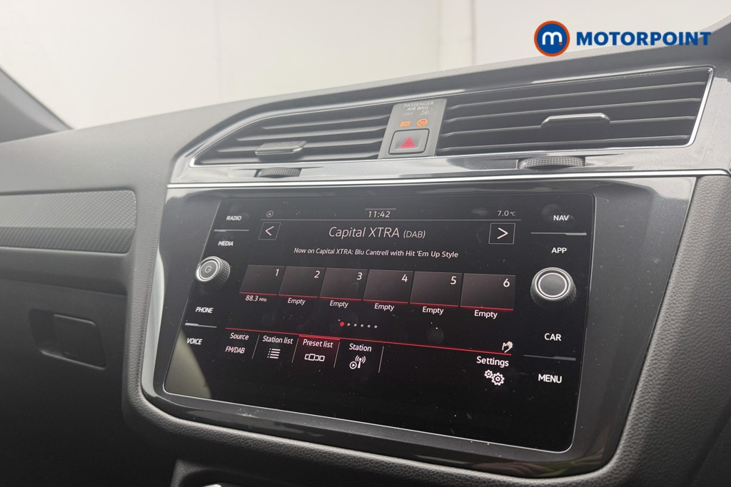 Volkswagen Tiguan Allspace R-Line Automatic Petrol SUV - Stock Number (1624371) - 11th supplementary image