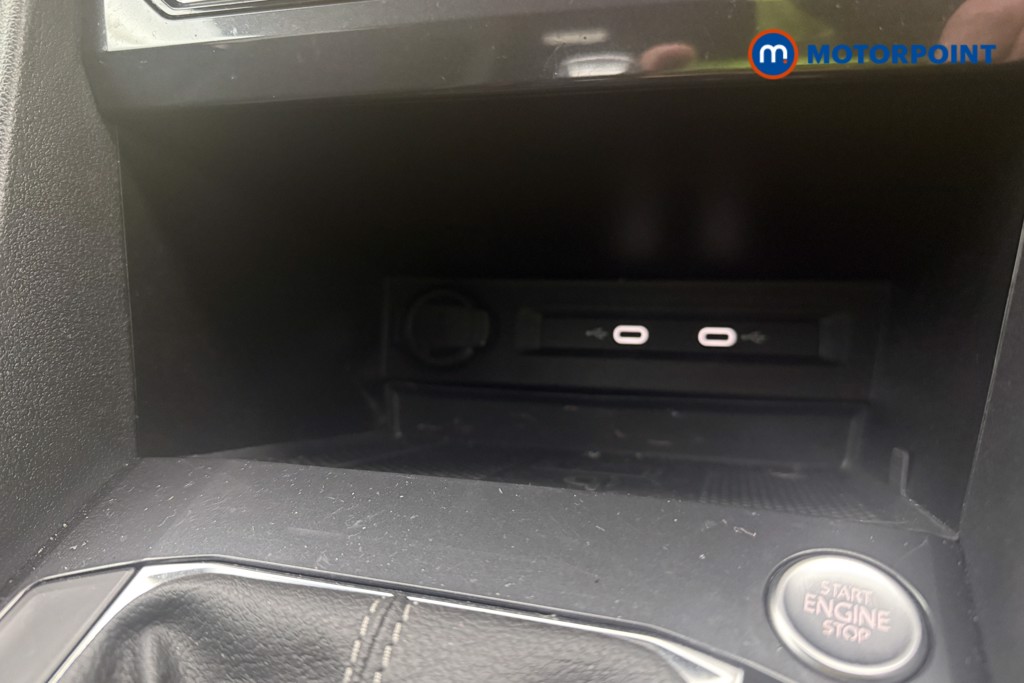 Volkswagen Tiguan Allspace R-Line Automatic Petrol SUV - Stock Number (1624371) - 16th supplementary image