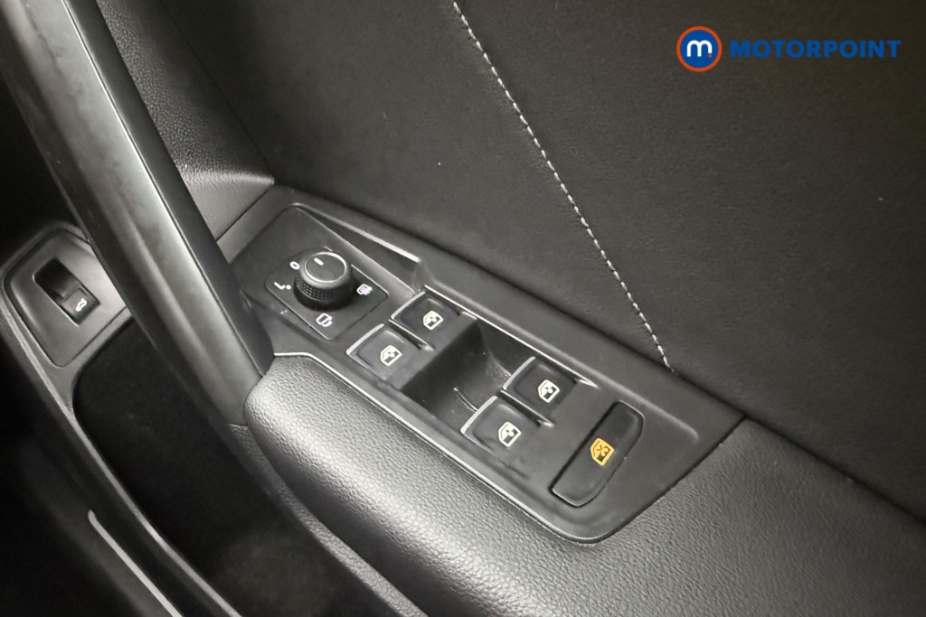 Volkswagen Tiguan Allspace R-Line Automatic Petrol SUV - Stock Number (1624371) - 19th supplementary image