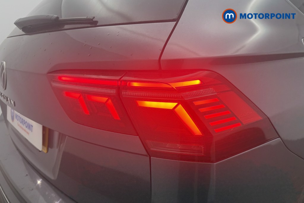 Volkswagen Tiguan Allspace R-Line Automatic Petrol SUV - Stock Number (1624371) - 21st supplementary image