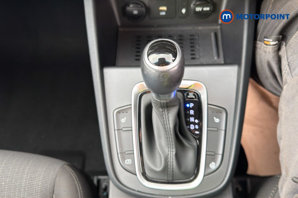 Hyundai Kona Premium Automatic Petrol-Electric Hybrid SUV - Stock Number (1625590) - 15th supplementary image