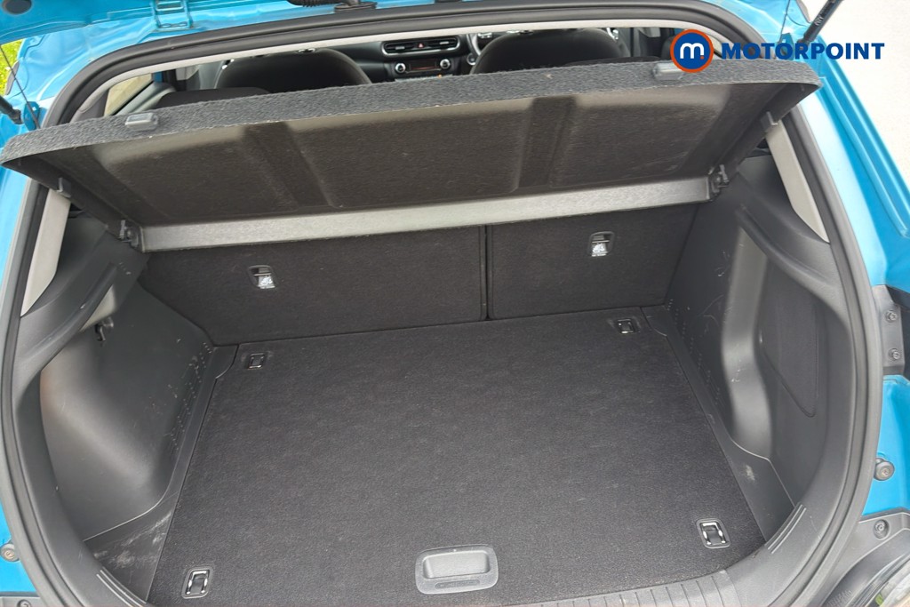 Hyundai Kona Premium Automatic Petrol-Electric Hybrid SUV - Stock Number (1625590) - 33rd supplementary image