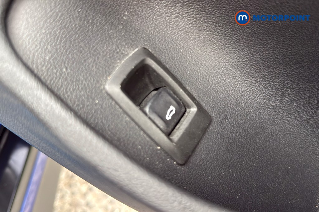 BMW 4 Series M Sport Automatic Petrol Hatchback - Stock Number (1625819) - 21st supplementary image