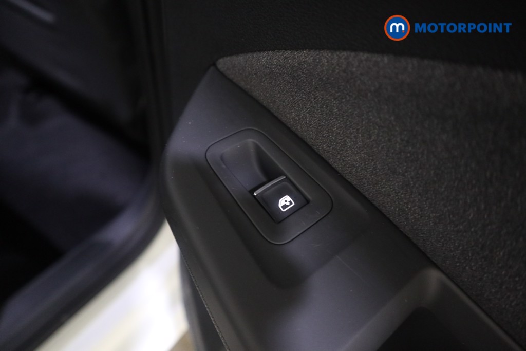 Volkswagen Golf Match Manual Petrol Hatchback - Stock Number (1626156) - 20th supplementary image