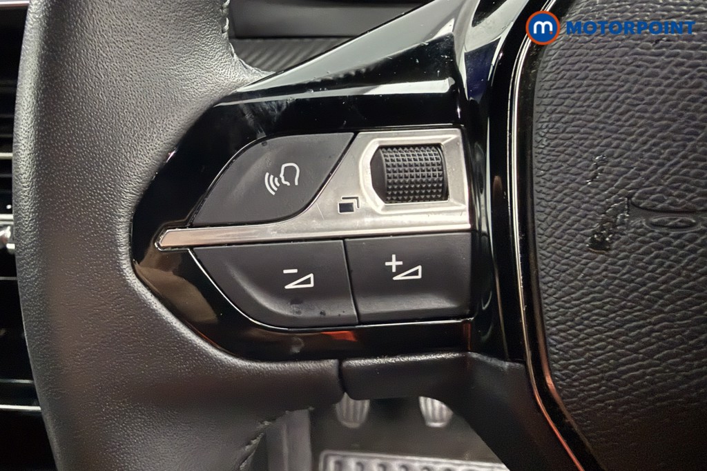 Peugeot 2008 Allure Manual Petrol SUV - Stock Number (1626696) - 3rd supplementary image