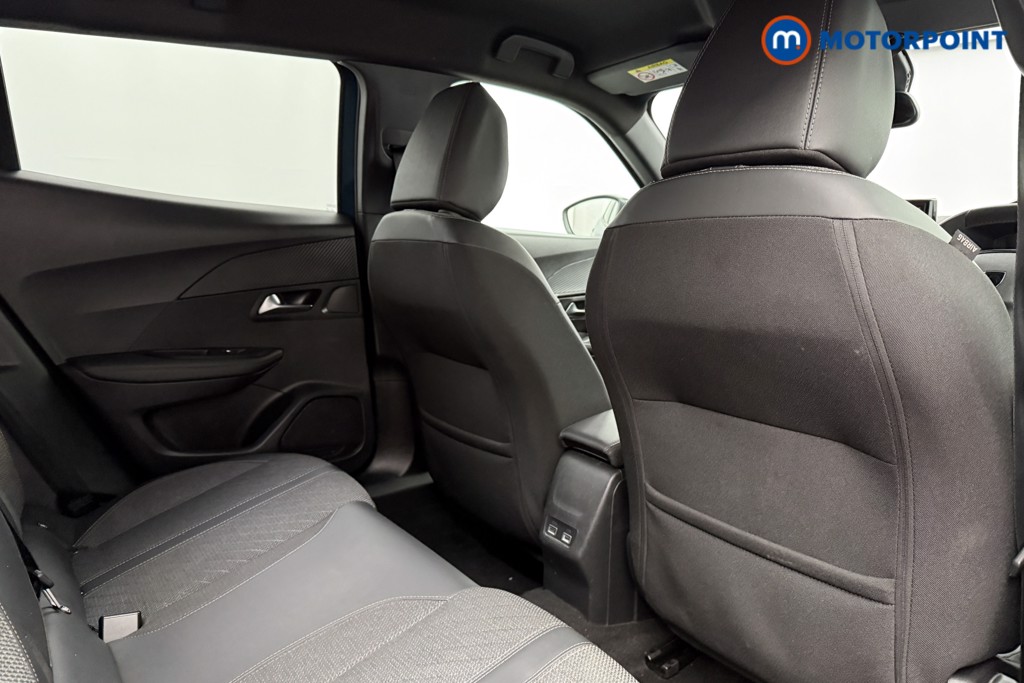 Peugeot 2008 Allure Manual Petrol SUV - Stock Number (1626696) - 17th supplementary image