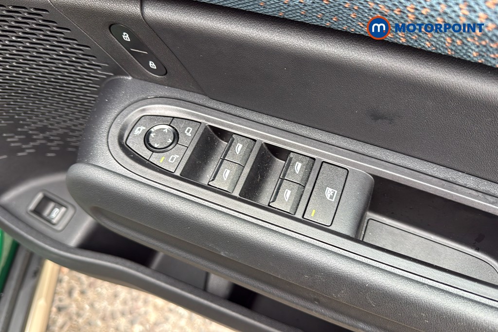 Mini Countryman C Exclusive Automatic Petrol SUV - Stock Number (1626802) - 20th supplementary image