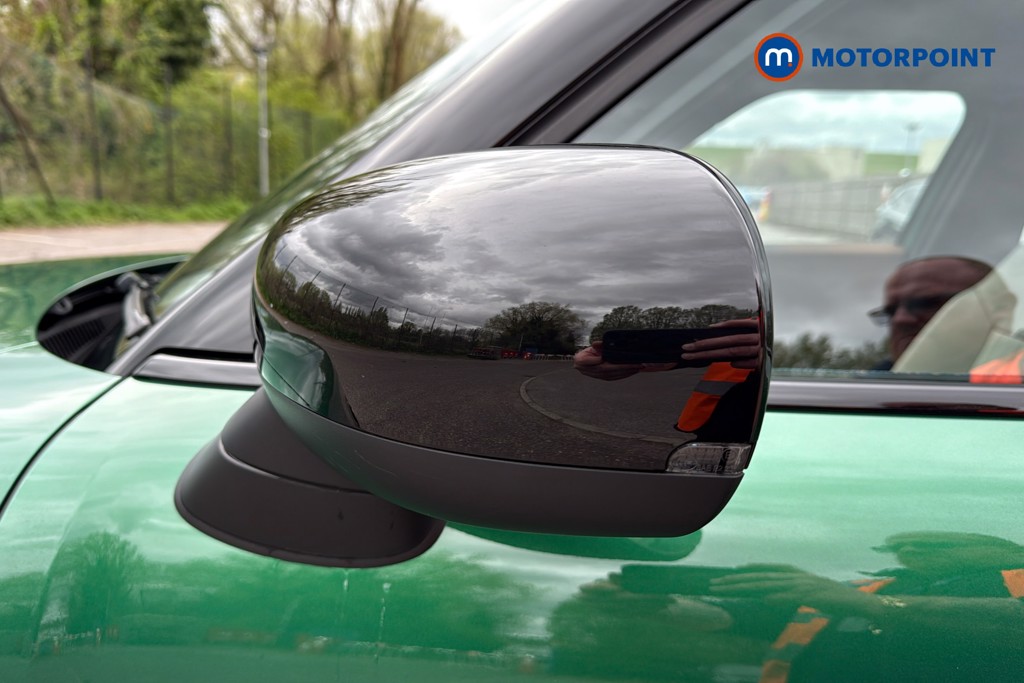 Mini Countryman C Exclusive Automatic Petrol SUV - Stock Number (1626802) - 43rd supplementary image