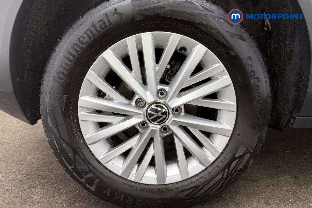 Volkswagen T-Roc Life Manual Petrol SUV - Stock Number (1627270) - 2nd supplementary image